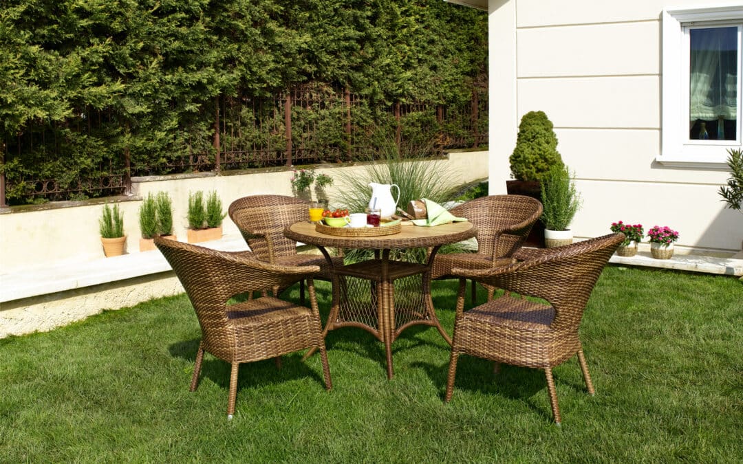 wicker garden furniture